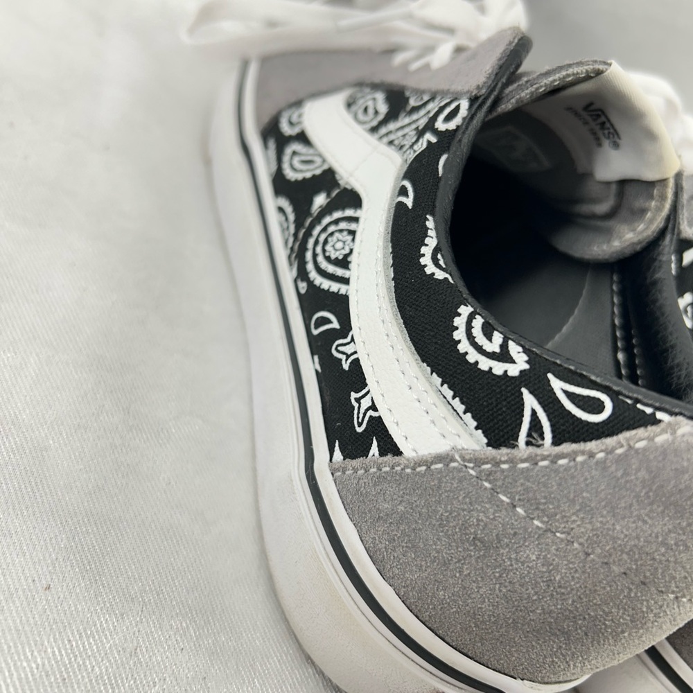 Vans Sk8 Low Paisley Suede Sneakers Size W9.5 - Picture 8 of 15